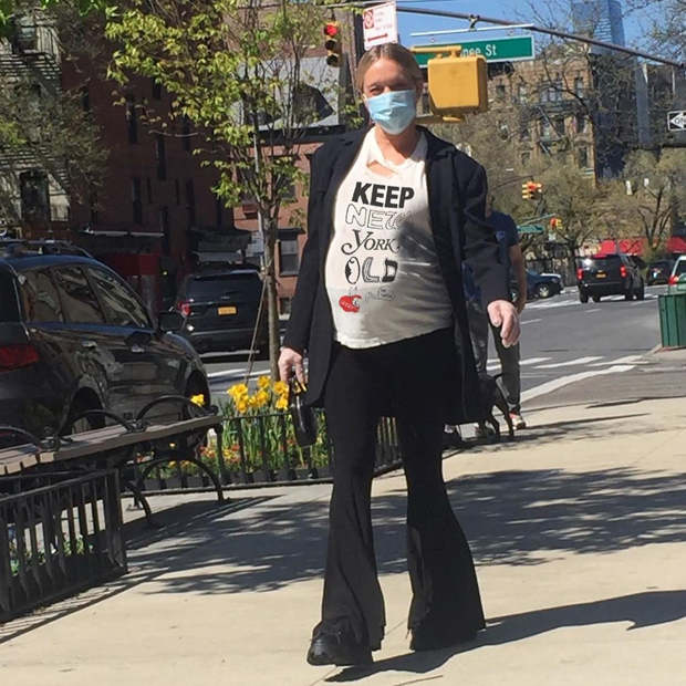 Српски уметник и америчка глумица постали родитељи: Синиша и Клои добили сина